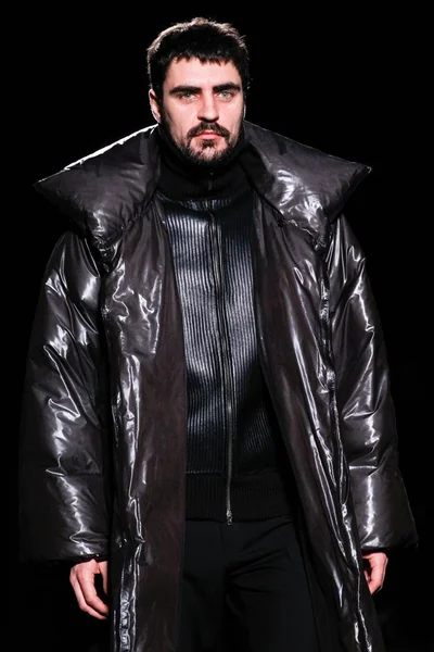Look 47
